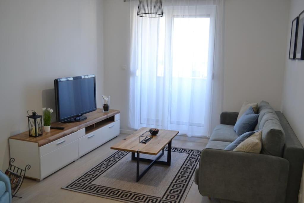 New Modern Apt Near Old Town - Private Parking Zadar Exterior photo